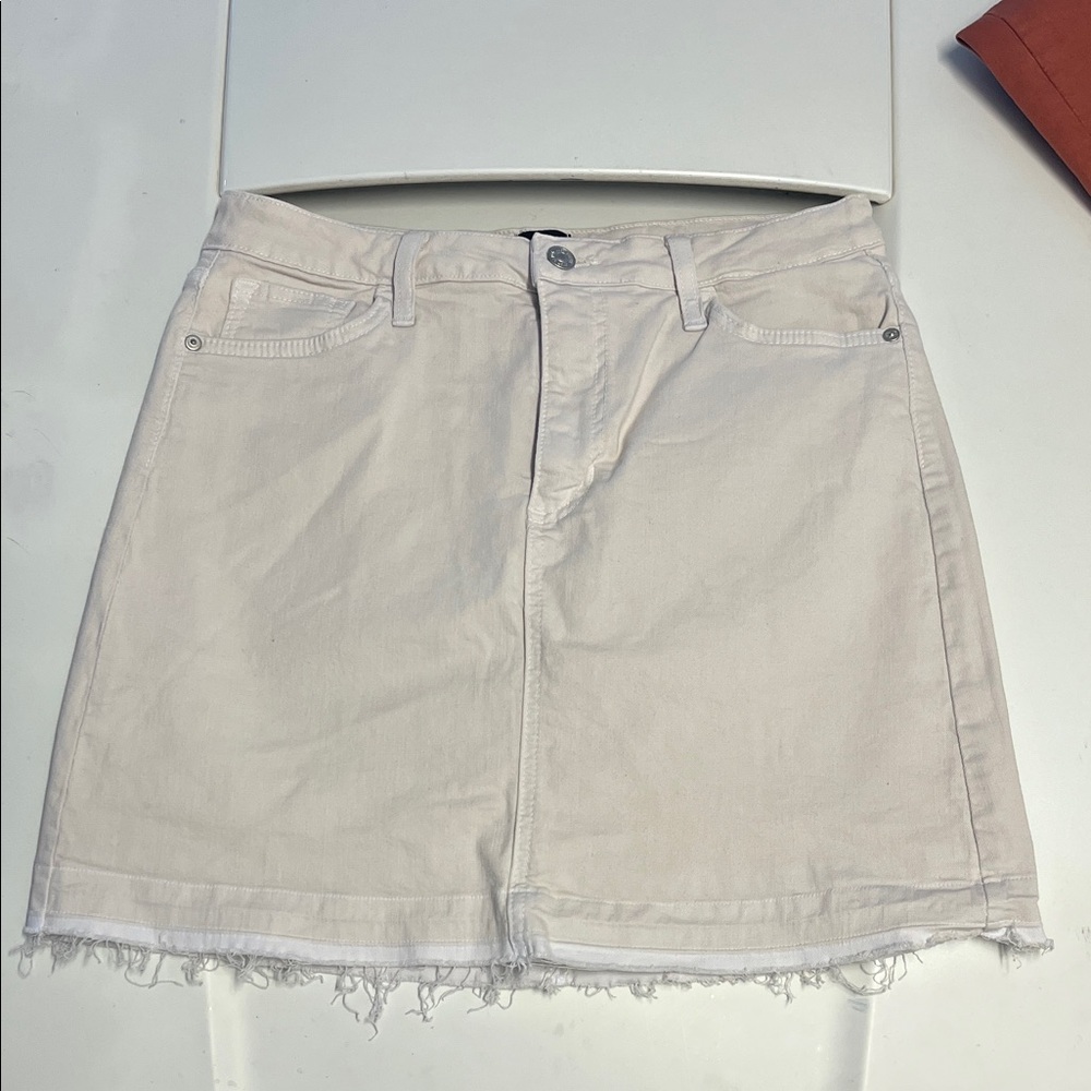 Just Black Light Cream Denim Skort